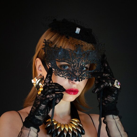 Meet your Posher, Sapphire - Picture 1 of 1